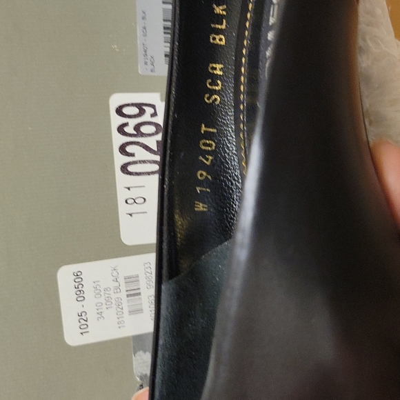 TOM FORD Black Classic Pumps - Brand New - Picture 3 of 7